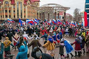 43137