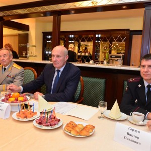 Встреча с инвалидами вследствие военной травмы