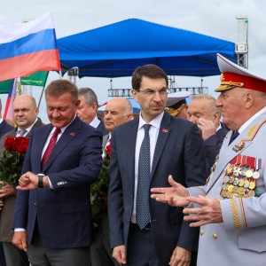 НА ТОЙ ПОКЛОННОЙ ВЫСОТЕ… 