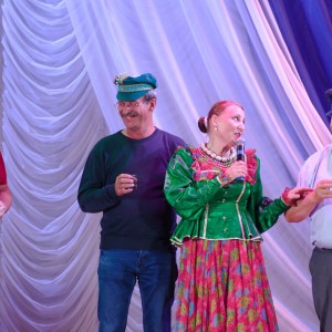 ЗДЕСЬ ЕСТЬ ЛЮБОВЬ, НО «ТУЧИ ХОДЯТ ХМУРО»...