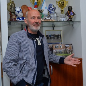 ПЕСОК ЗАСЫПАЛИ, ПРЕПЯТСТВИЯ НАКАЧАЛИ