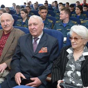 САМЫЙ ГОРЯЧИЙ — ОГОНЬ ВОЙНЫ