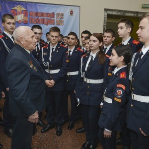 НА СЛУЖБЕ ИСКУССТВУ
