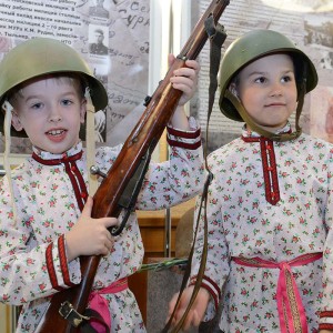 ВСЯ ЖИЗНЬ — НА БОЕВОМ ПОСТУ