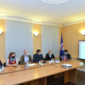 ПРОДУКТИВНОЕ ПРОТИВОСТОЯНИЕ